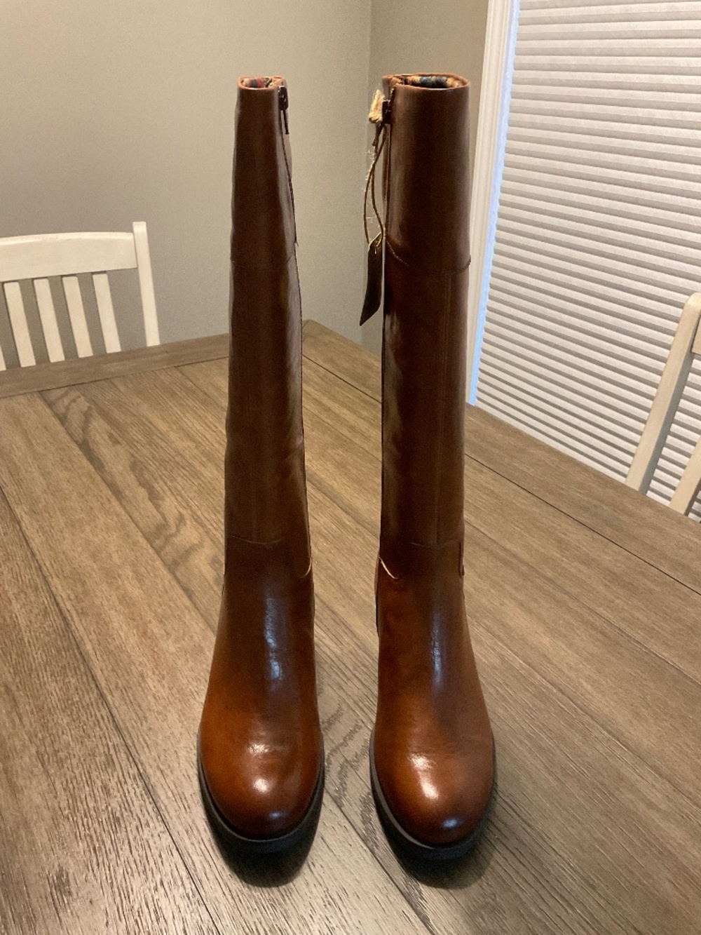 Born Crown Brandy Ladies Knee-High Cognac Brown Boots Size 9.5 - New with Tags